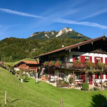Draexl Garten Und Bergblick